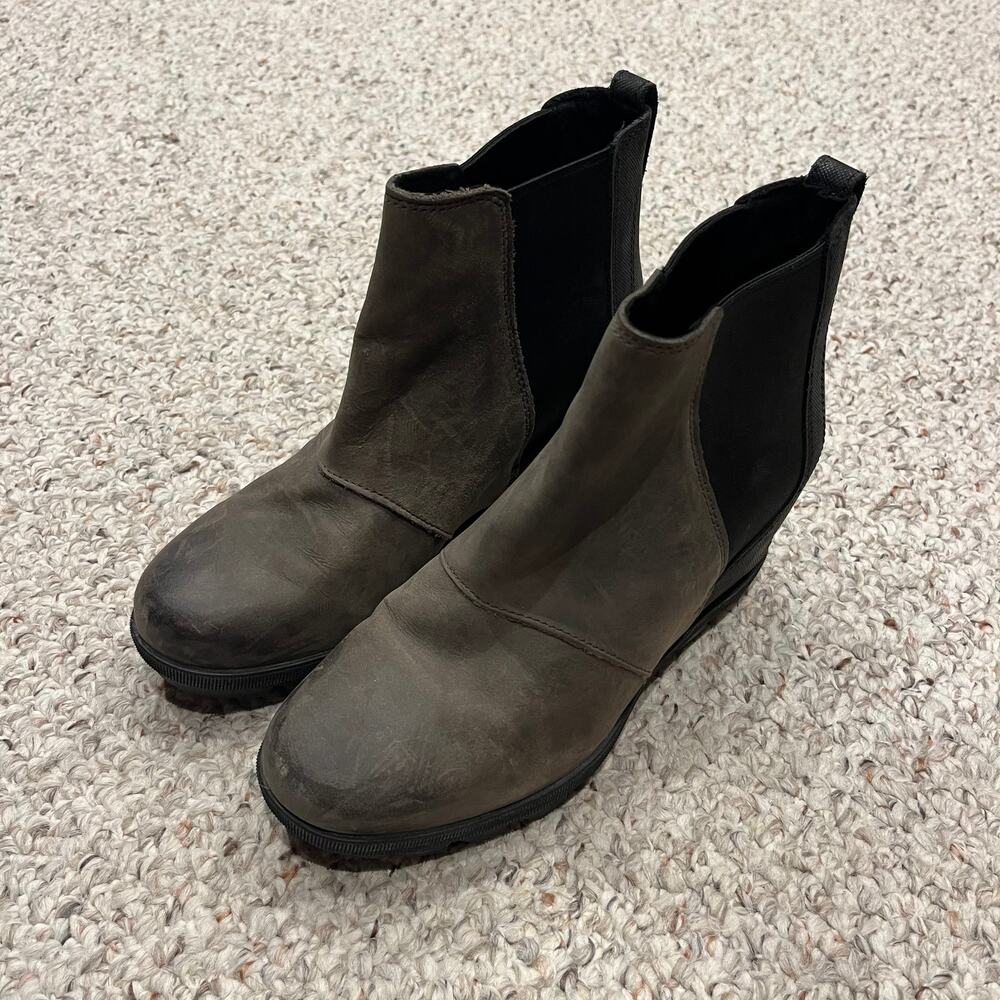 Sorel Joan of Arctic Chelsea Wedge Boots Sz 8 Brown Leather Casual Winter